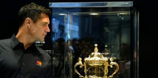 All Black legend Carter in shock Super Rugby comeback