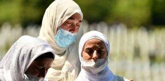 Bosnia Muslims mourn their dead 25 years after Srebrenica massacre