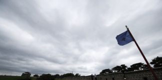 Heat wave to return as typhoon passes without severe damage
