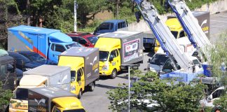 Delivery workers retract plan to suspend parcel sorting amid govt. support pledge
