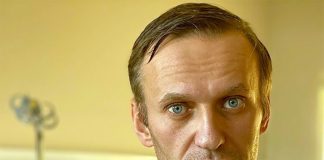 Navalny discharged from hospital, eyes full recovery