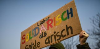 German far right holds congress with ‘hotspot potential’