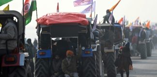Indian farmers breach barricades in Republic Day tractor rally