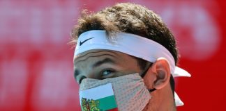 Melbourne orders snap Covid lockdown, but Australian Open plays on, without fans